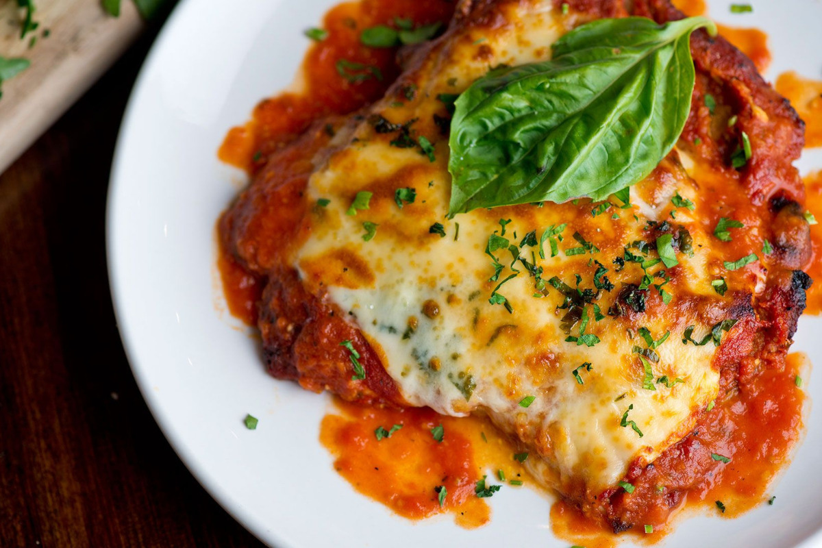 Bife à Parmegiana: Uma Deliciosa Viagem à Culinária Italiana