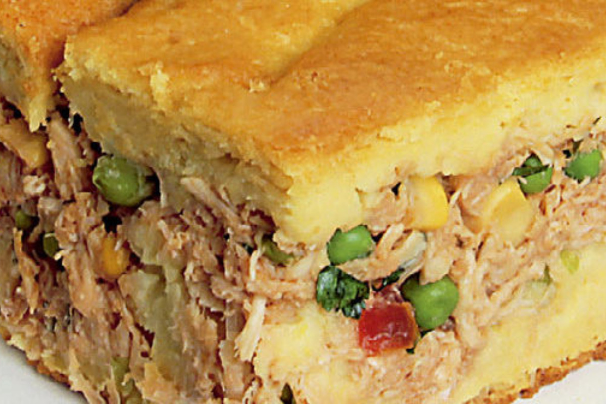 A Deliciosa e Reconfortante Torta de Frango Cremosa