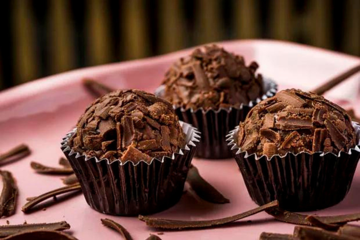 Deliciosa e Saudável: Receita de Brigadeiro Fit e Informações Nutricionais