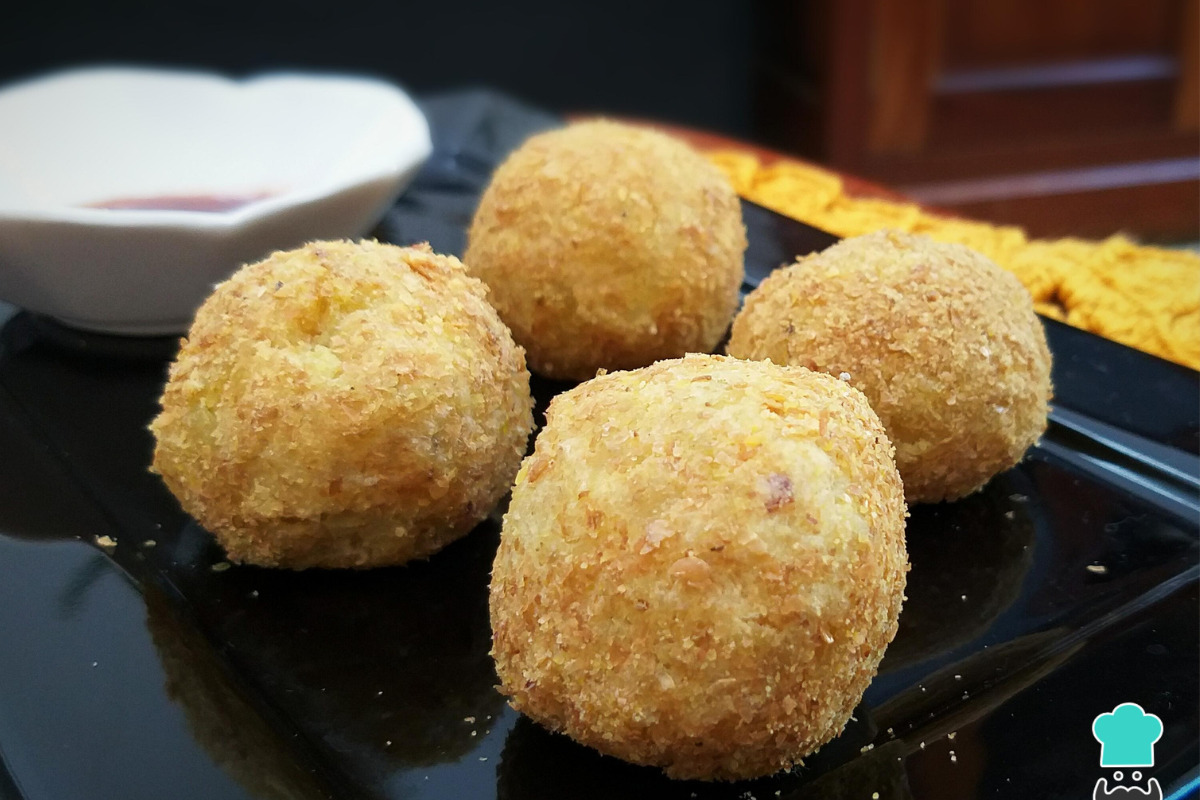 Delicioso Bolinho de Batata Doce com Frango Fit: Uma Receita Saborosa e Nutritiva